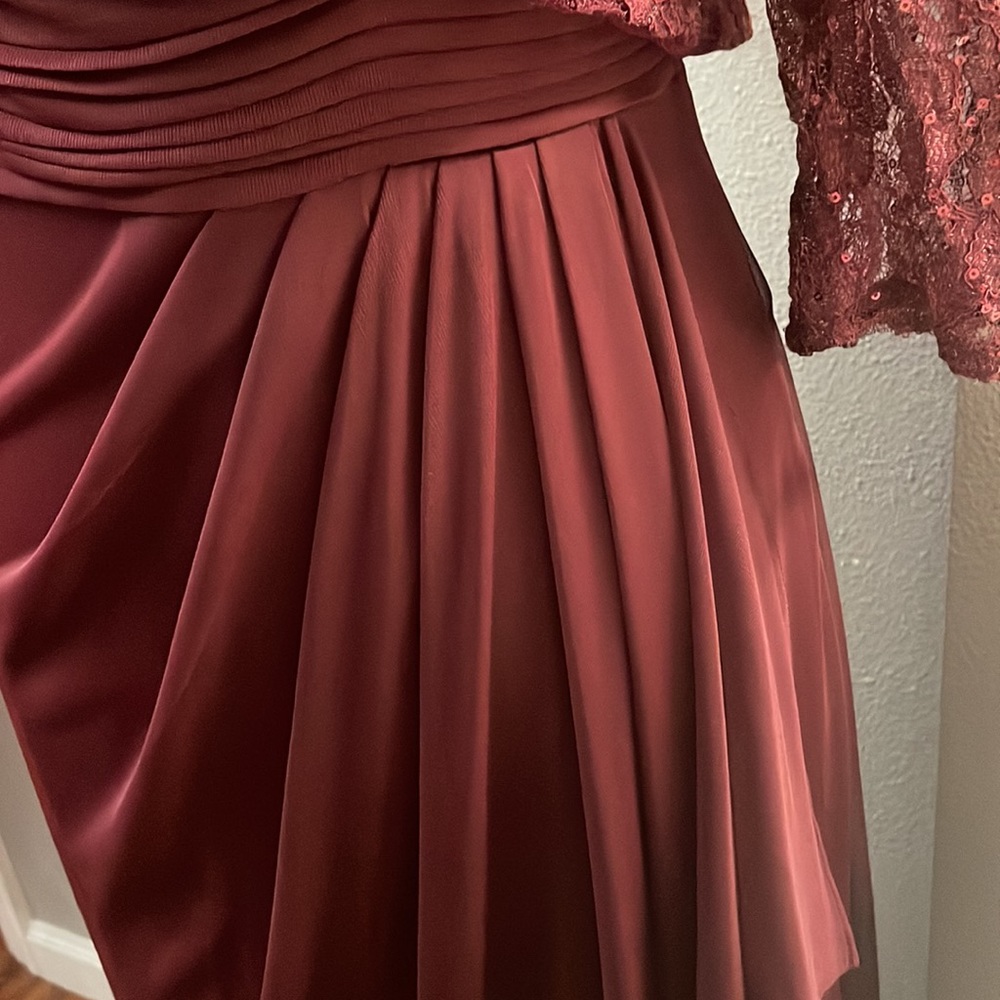 EVA Gown - Picture 6 of 16